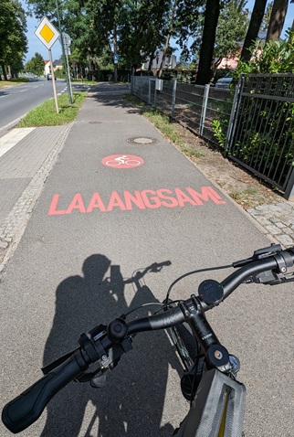 Sicher Radfahren auf Fahrradweg