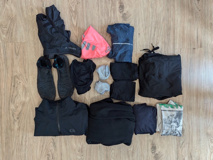 Bikepacking Packliste Bekleidung