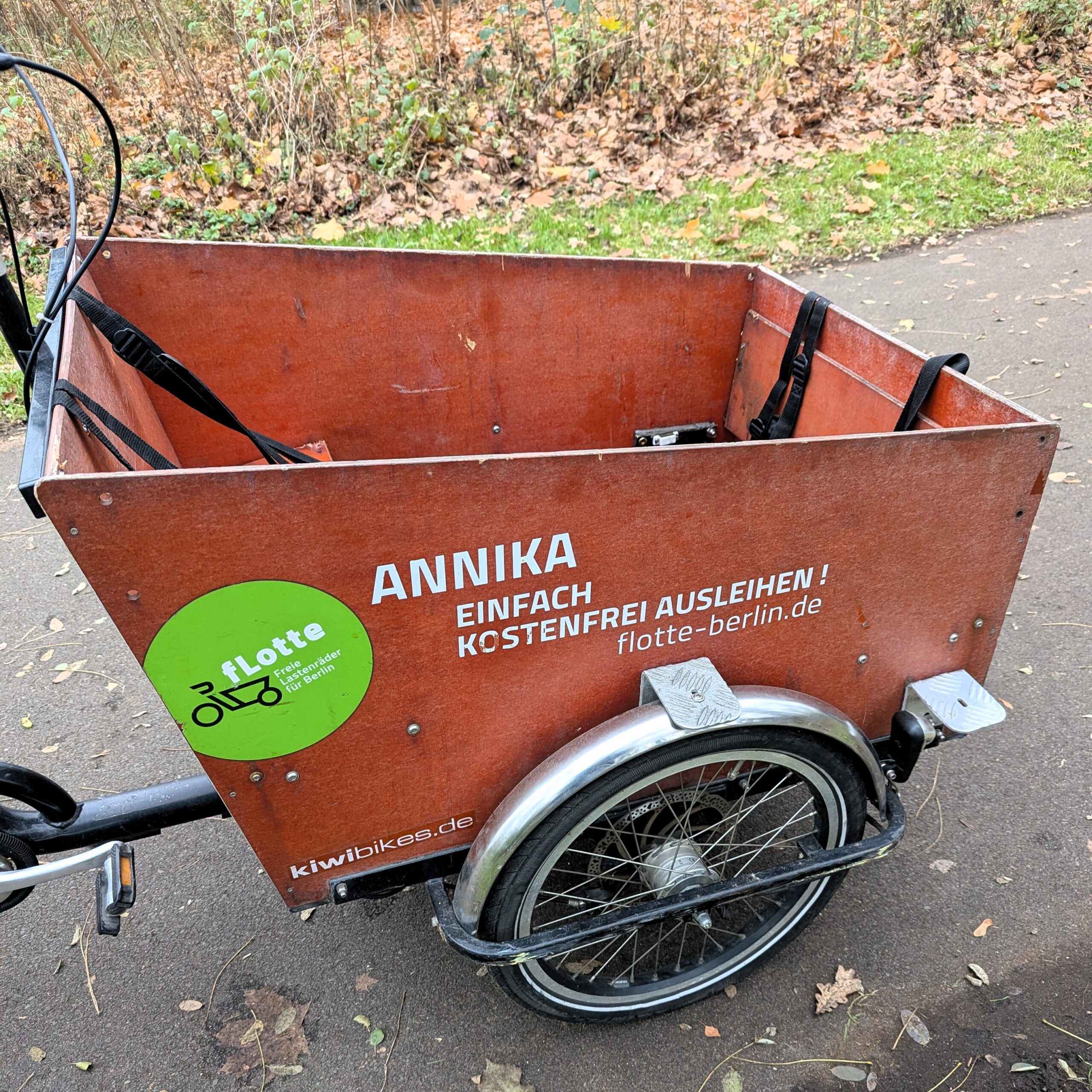 Lastenrad Anikka der fLotte Berlin bei Ikea Berlin Lichtenberg