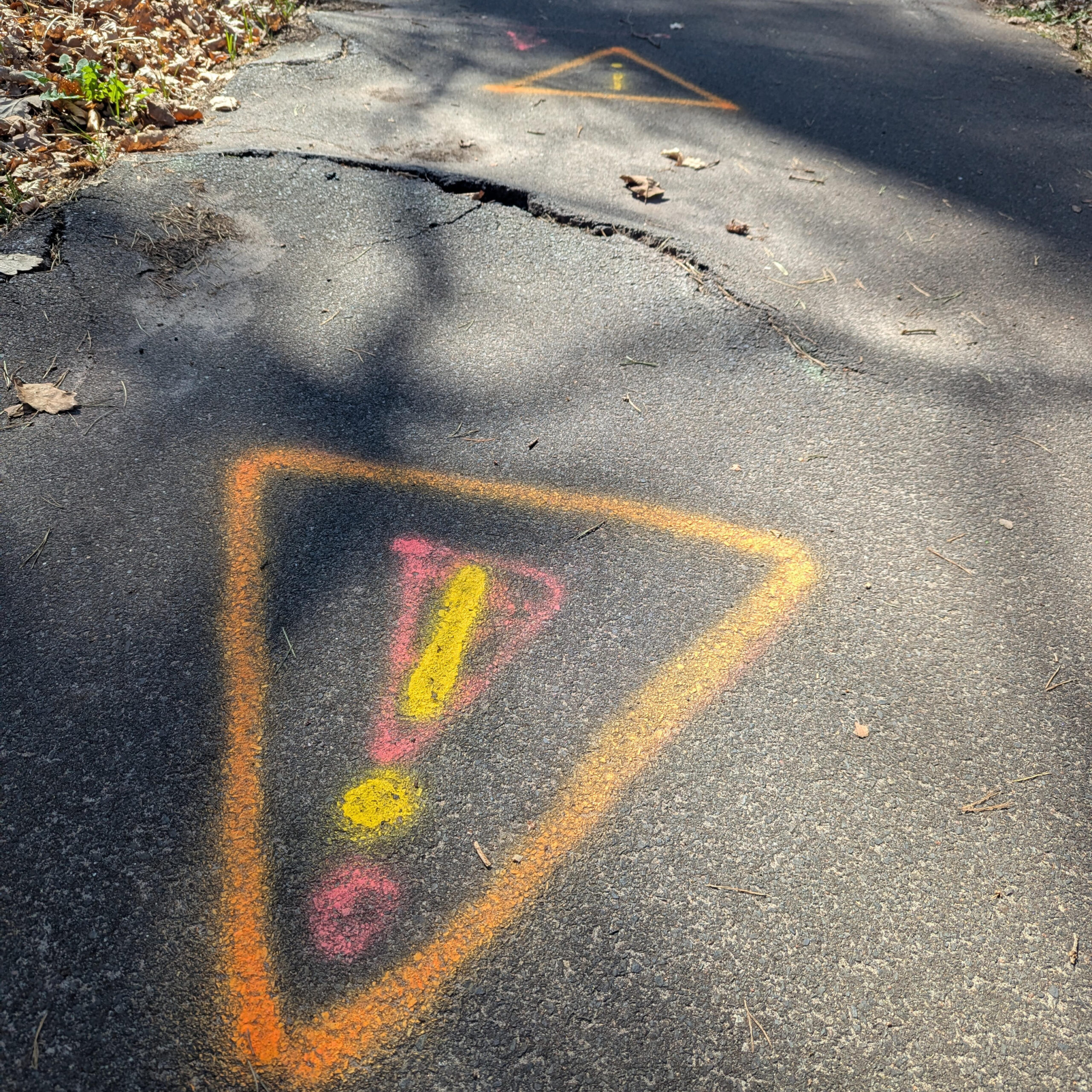 Markierung von Radwegschäden am Berlin Usedom Radweg