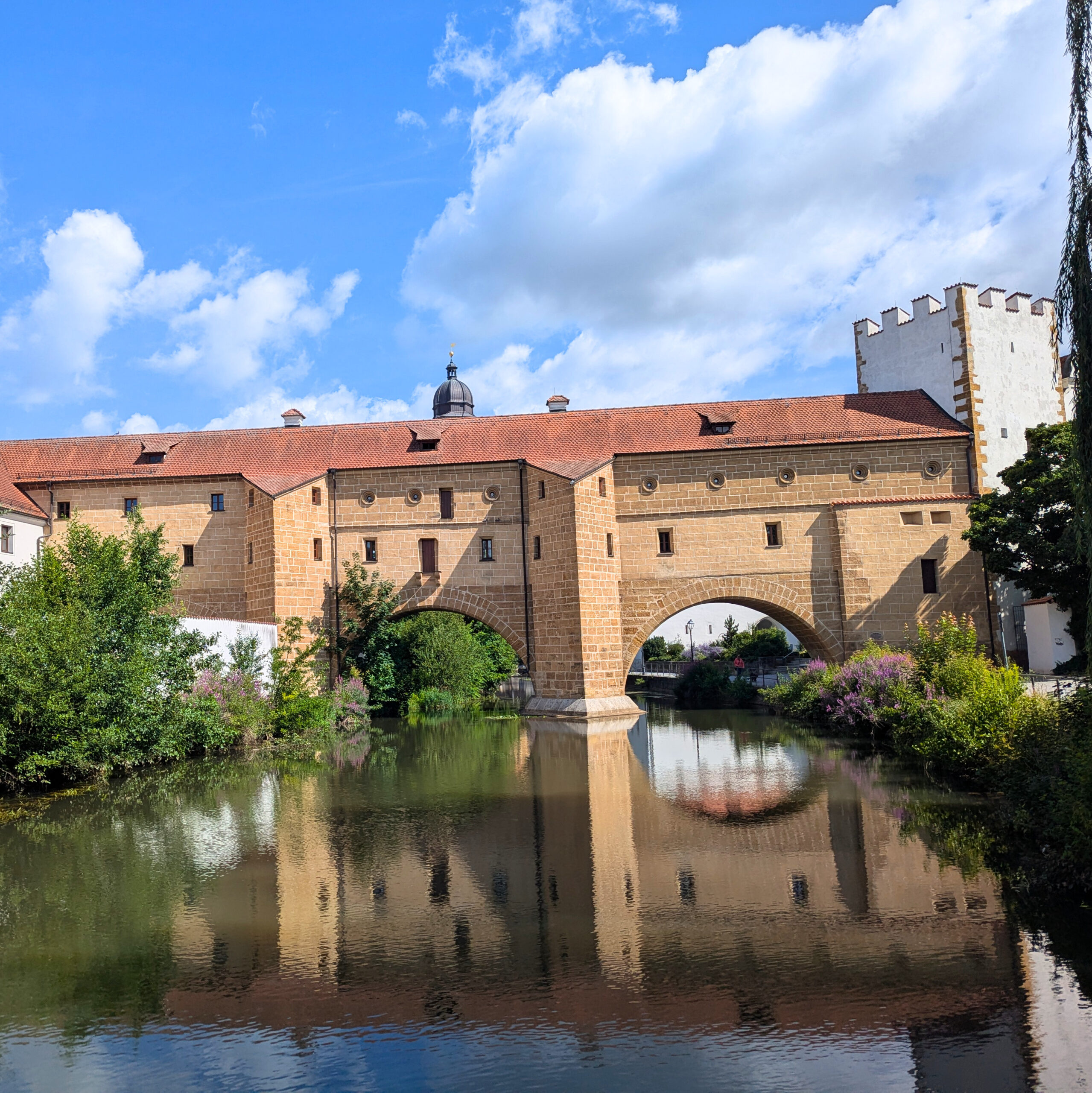 Wassertor am Amberg direkt am 5 Flüsse Radweg